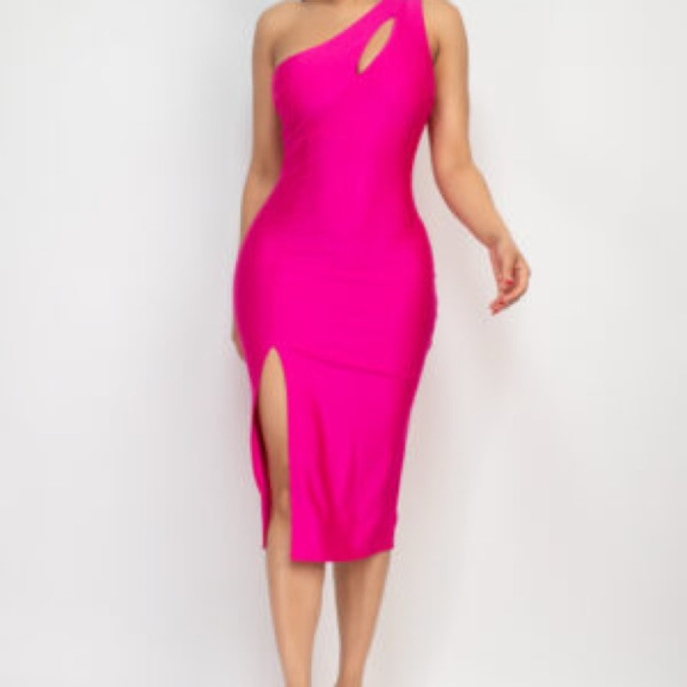 Elegant Pink One-Shoulder Dress
